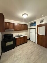 4859 N Kenneth Ave, Unit 2nd Floor in Chicago, IL - Building Photo - Building Photo