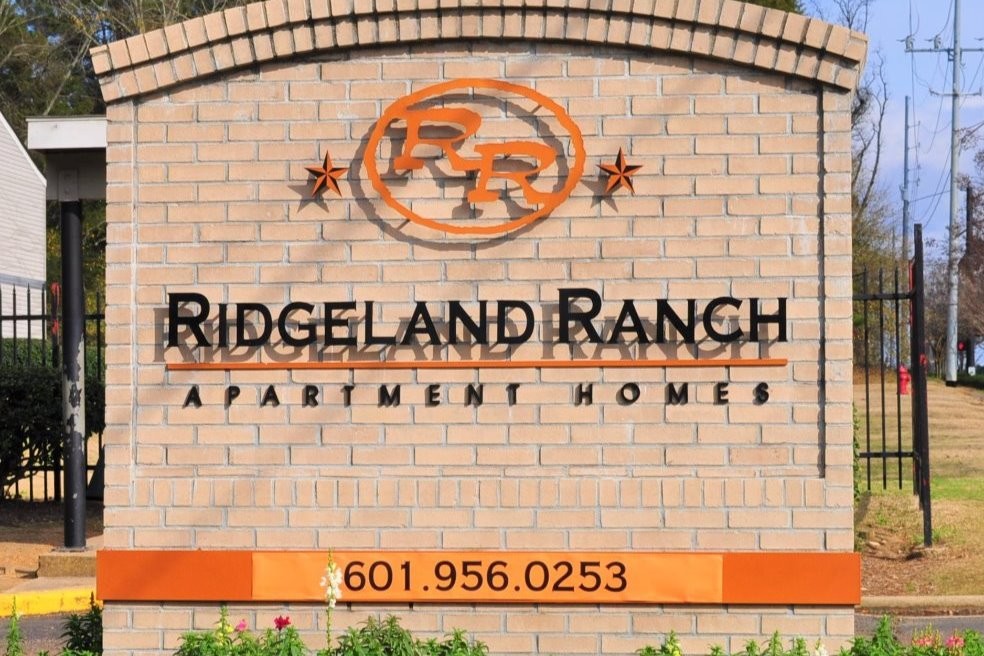 Ridgeland Ranch in Ridgeland, MS - Building Photo