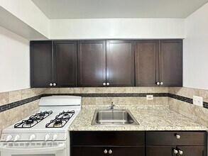 6830 N Sheridan Rd in Chicago, IL - Building Photo - Building Photo