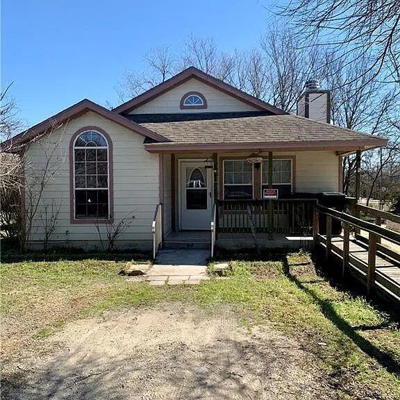 819 S 16th St in Temple, TX - Foto de edificio