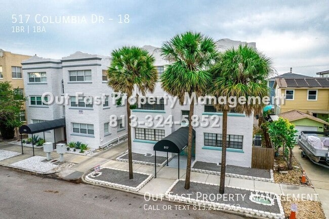 517 Columbia Dr, Unit 18 in Tampa, FL - Foto de edificio - Building Photo