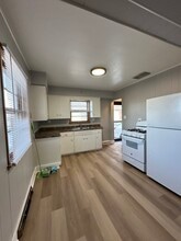 3207 Mt Vernon Rd SE in Cedar Rapids, IA - Building Photo - Building Photo