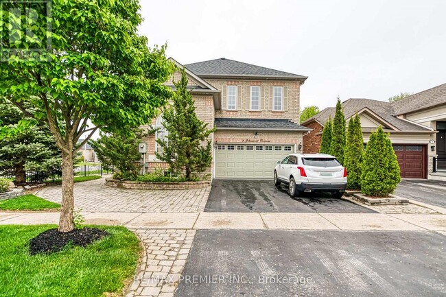 1 Johnswood Crescent in Vaughan, ON - Building Photo - Building Photo