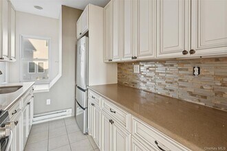 23 Troy Ave in East Atlantic Beach, NY - Building Photo - Building Photo