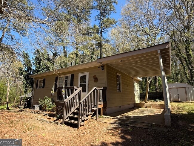 property at 199 Mimosa Dr