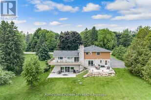 5 Glenn Ct in Caledon, ON - Building Photo
