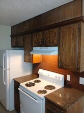 2111 NW Lindy Ave in Lawton, OK - Building Photo - Building Photo