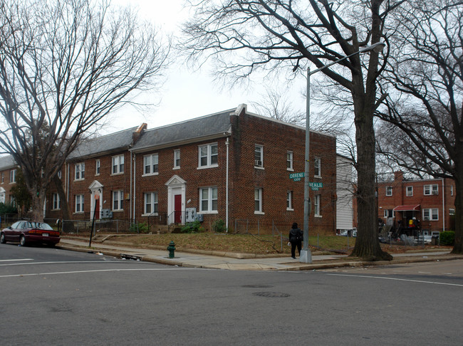 1301 Orren St NE in Washington, DC - Building Photo - Building Photo