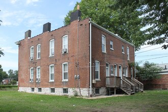 6126 Vermont Ave in St. Louis, MO - Foto de edificio - Building Photo