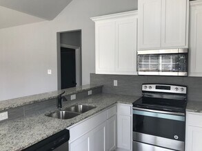 111 Elder St in Waxahachie, TX - Building Photo - Building Photo