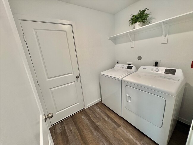 40962 Seasoned Oak Ln