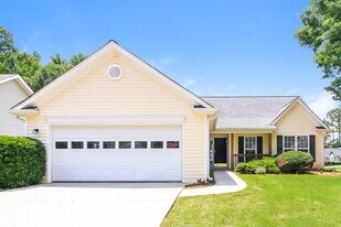 180 Lake Cove Approach in Newnan, GA - Building Photo