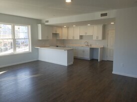 168 Washington St, Unit 2 in Peabody, MA - Building Photo