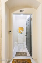 7990 Baymeadows Rd in Jacksonville, FL - Building Photo - Building Photo