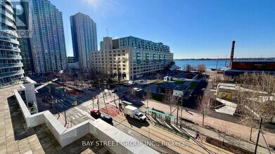 218 Queens Quay W in Toronto, ON - Building Photo - Building Photo
