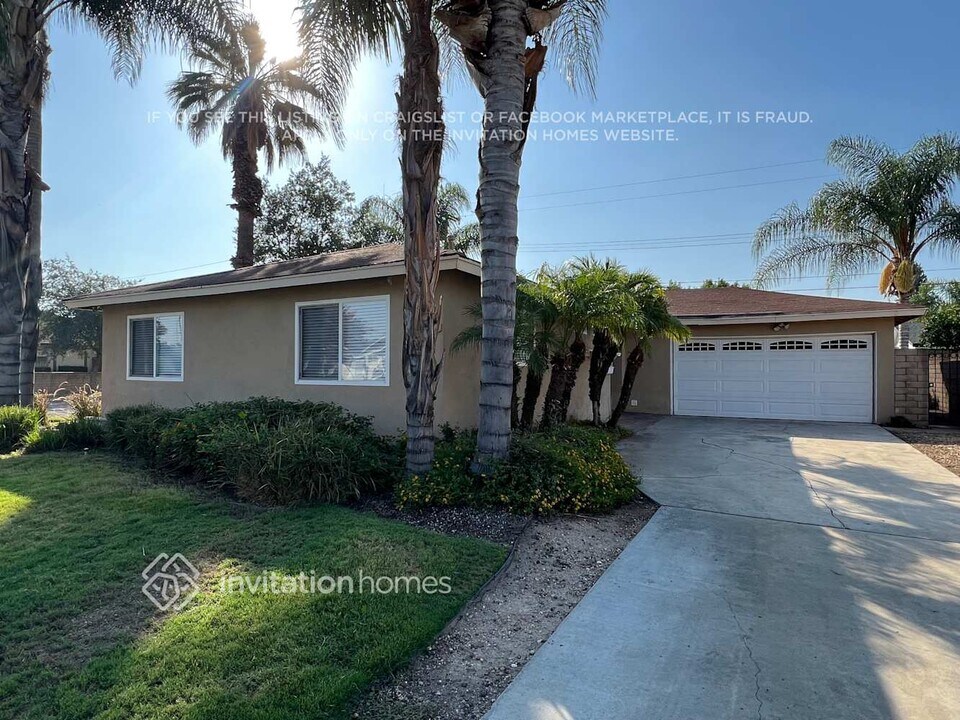 8746 Larkin Ct in Riverside, CA - Building Photo