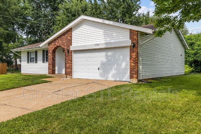 11742 Branridge Rd in Florissant, MO - Building Photo - Building Photo