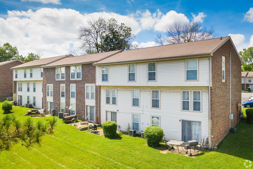 River Trace Townhomes in St. Louis, MO - Foto de edificio