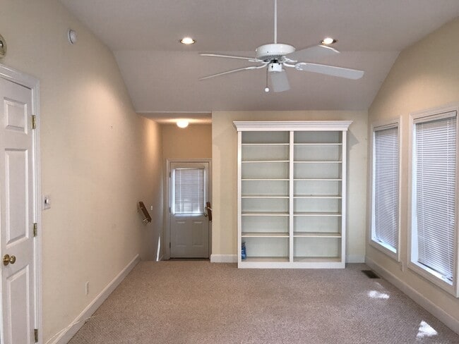 952 Hawthorne Ln in Rock Hill, SC - Building Photo - Building Photo