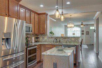 2022 Traemoor Village Dr in Nashville, TN - Building Photo - Building Photo