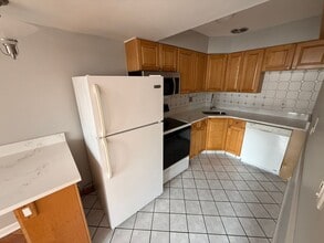 744 W Gordon Terrace in Chicago, IL - Building Photo - Building Photo