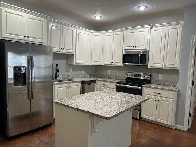 101 Private Rd 4017 in Oxford, MS - Building Photo - Building Photo