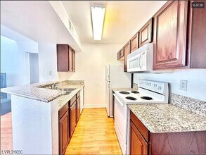 5150 S Jones Blvd in Las Vegas, NV - Building Photo - Building Photo