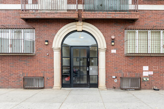 1 Middleton St in Brooklyn, NY - Building Photo - Building Photo