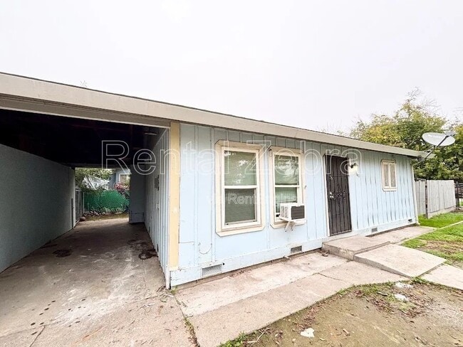 641 M St in Merced, CA - Building Photo - Building Photo