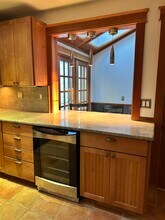 50 Broadcommon Rd in Bristol, RI - Building Photo - Building Photo