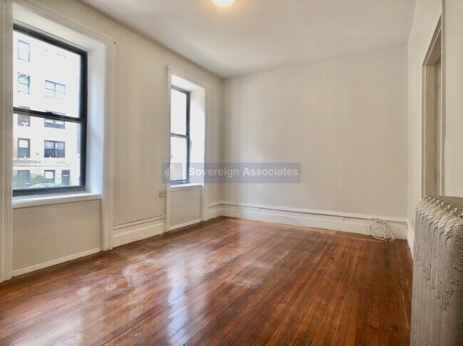 182 Claremont Ave in New York, NY - Building Photo - Building Photo