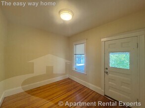70 Josephine Ave in Somerville, MA - Building Photo - Building Photo