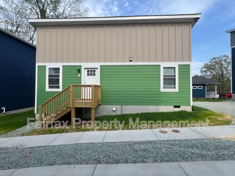 2313 Owen St in Durham, NC - Building Photo
