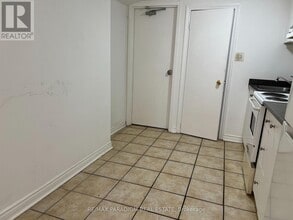 869 Broadview Ave in Toronto, ON - Building Photo - Building Photo