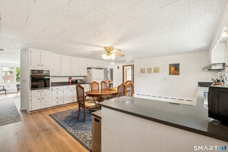 65 Birge Ave in Windsor Locks, CT - Building Photo - Building Photo