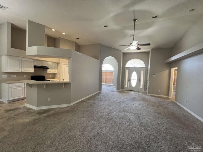 5085 Terra Lake Cir in Pensacola, FL - Building Photo - Building Photo