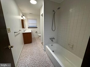 1439 Vista St in Philadelphia, PA - Building Photo - Building Photo