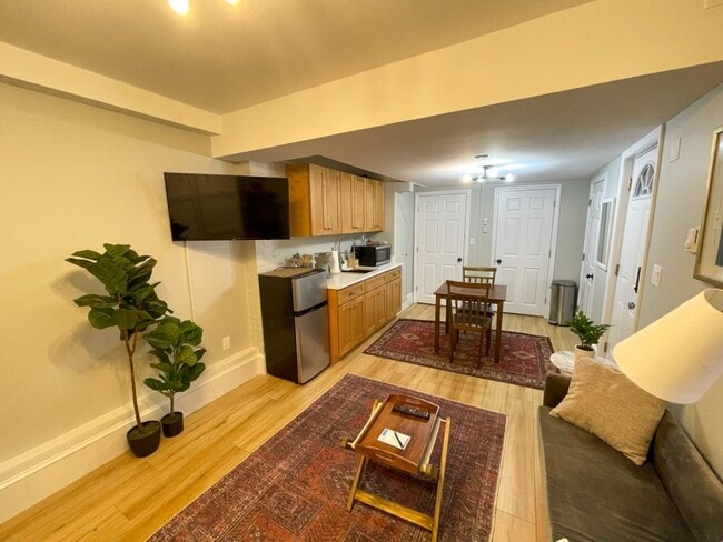 property at 24 Warwick Rd