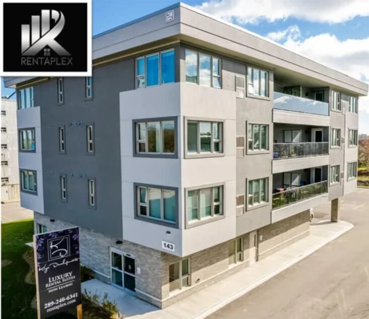 143 Bloor St W in Oshawa, ON - Building Photo