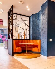 8th and High in Columbus, OH - Foto de edificio - Building Photo