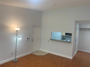 2240 E Preserve Way in Miramar, FL - Building Photo - Building Photo
