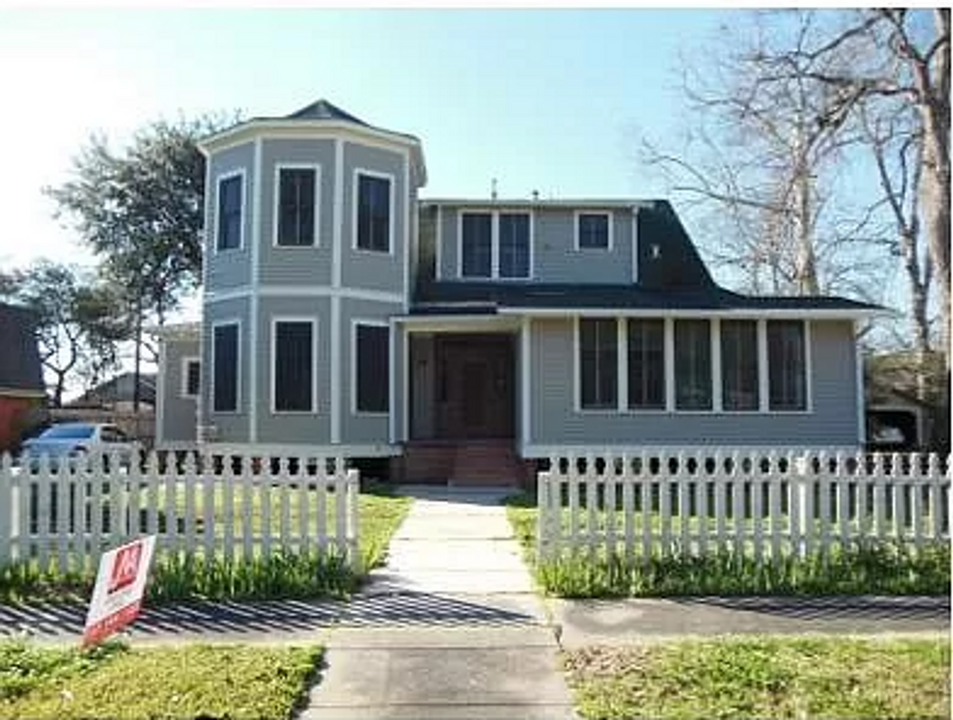 215 Versailles Blvd-Unit -Unit 1 in Lafayette, LA - Building Photo