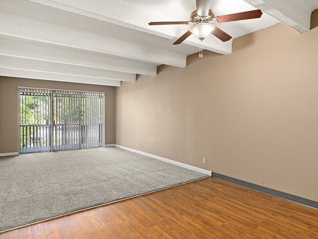 La Vida Buena Apartments in Albuquerque, NM - Building Photo - Building Photo