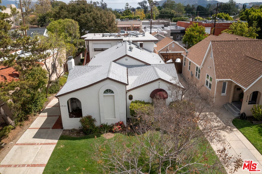 4360 Kraft Ave in Los Angeles, CA - Building Photo