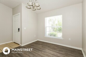 333 Erie Ct in Kissimmee, FL - Foto de edificio - Building Photo