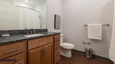 302 13th St S, Unit 611 in Birmingham, AL - Building Photo - Building Photo