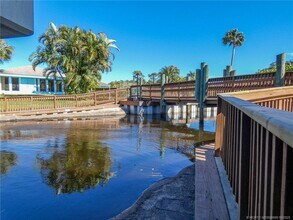 1585 NE Beacon Dr in Jensen Beach, FL - Building Photo - Building Photo