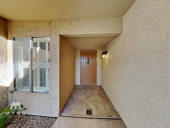 8176 E Del Cuarzo Dr in Scottsdale, AZ - Building Photo - Building Photo
