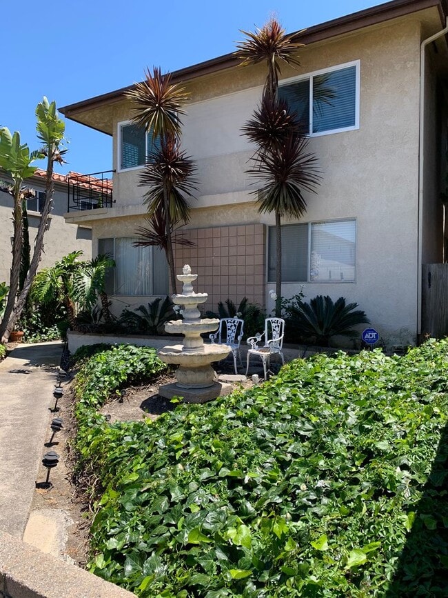 727 W 27th St in Los Angeles, CA - Building Photo - Building Photo