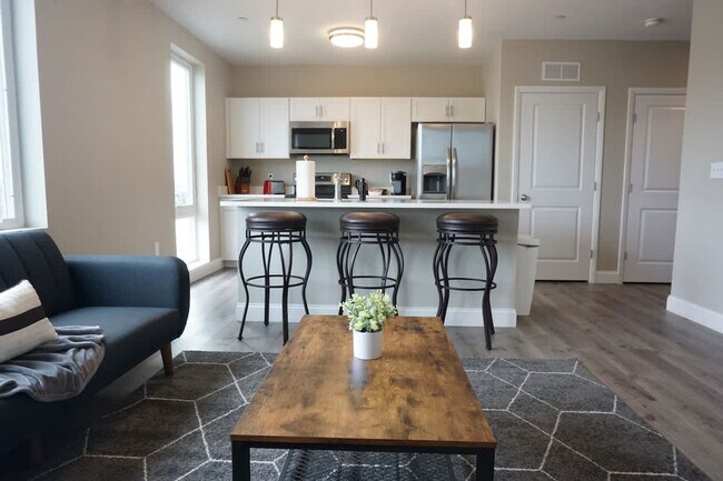 140 Pearl St, Unit SI ID1470155P in Chelsea, MA - Building Photo - Building Photo